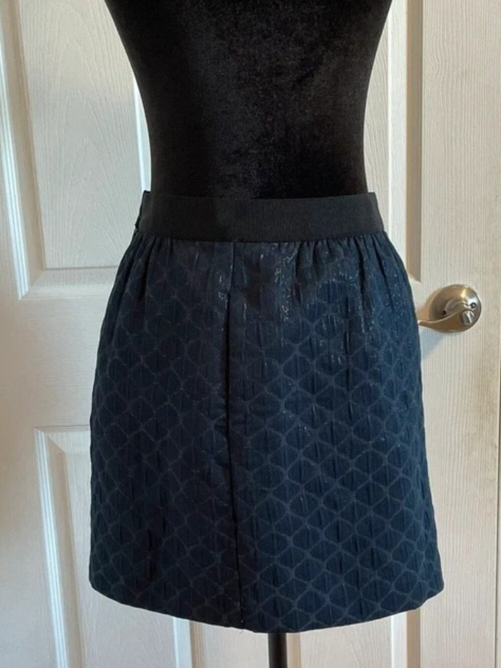 LOFT Women’s Black Metallic Jacquard Mini Skirt 2